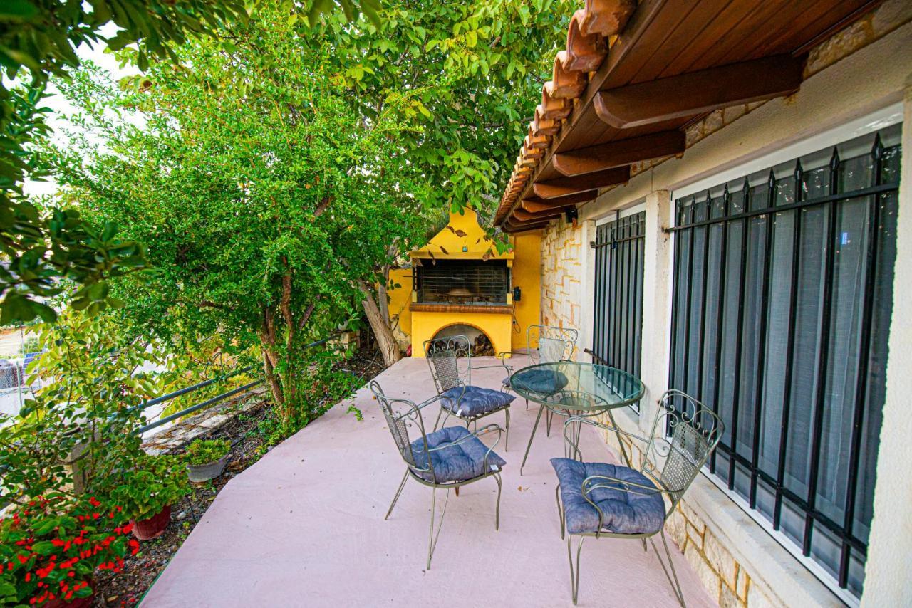 Lithines Villa Go Green Dhafnes Exterior photo